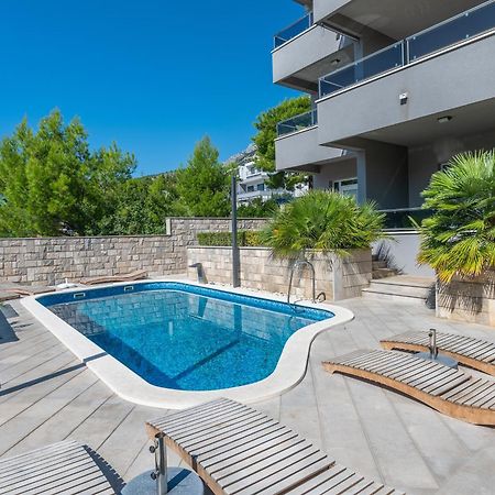 Villa Em Макарска Екстериор снимка