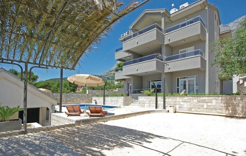 Villa Em Макарска Екстериор снимка