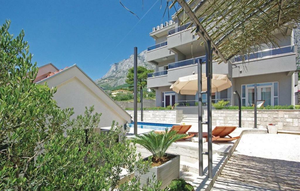 Villa Em Макарска Екстериор снимка