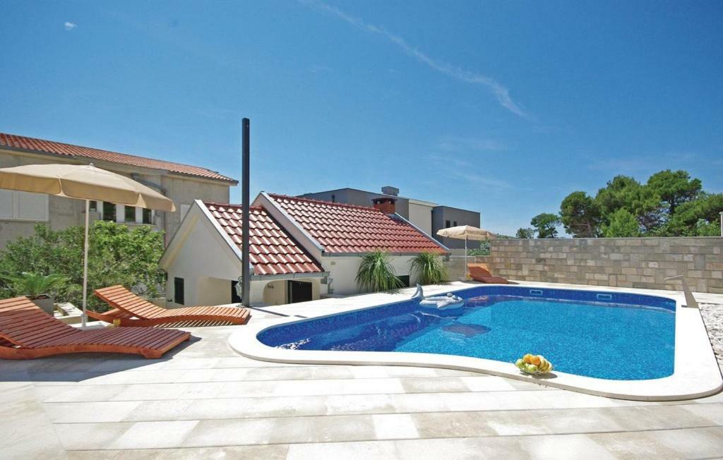 Villa Em Макарска Екстериор снимка