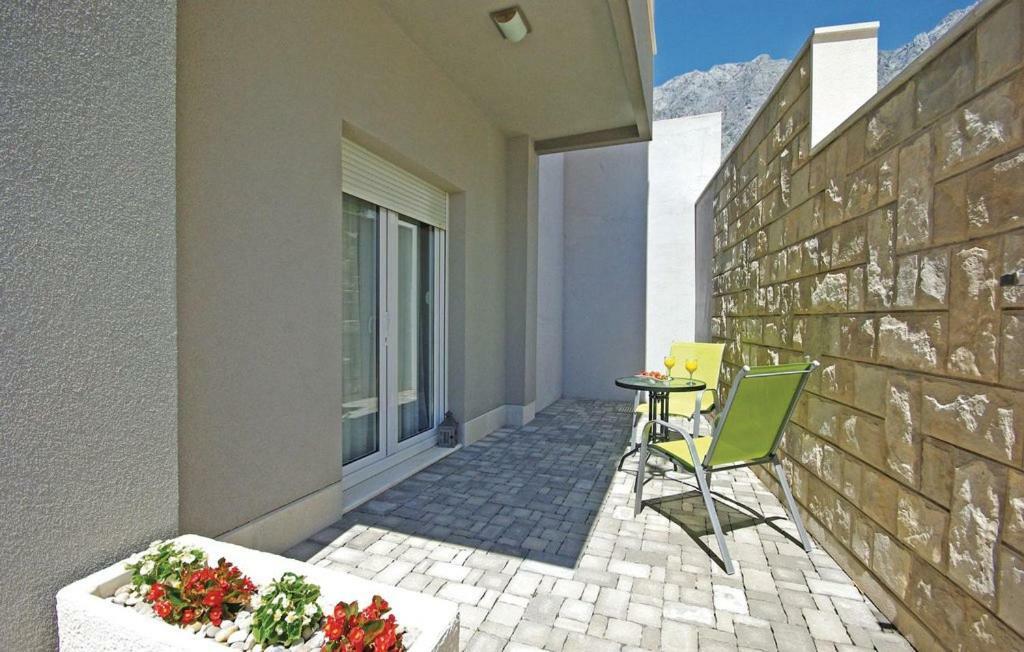 Villa Em Макарска Екстериор снимка